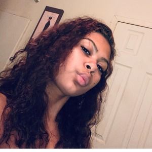 Meet your Posher, Celeste